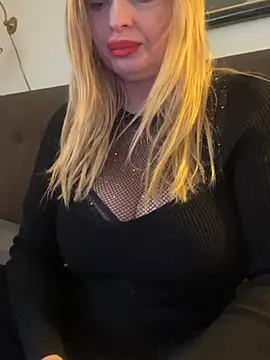 Lisavontease online show from 04/18/26, 02:19