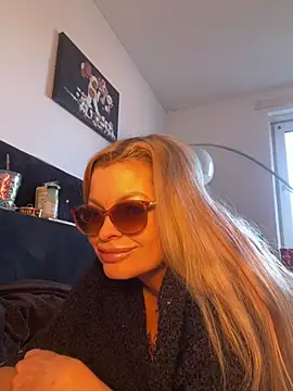 Snapshot of Lisavontease chatting on 02/21/26, 08:38 Lisavontease online show from 02/21/26, 08:38