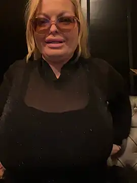 Lisavontease online show from 03/21/26, 10:02