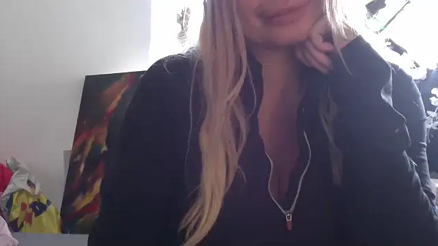 Lisavontease online show from 05/10/26, 04:09