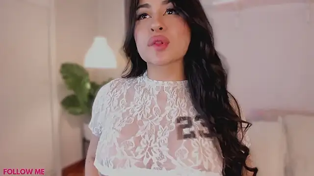 Queen liana online show from 03/17/26, 06:38