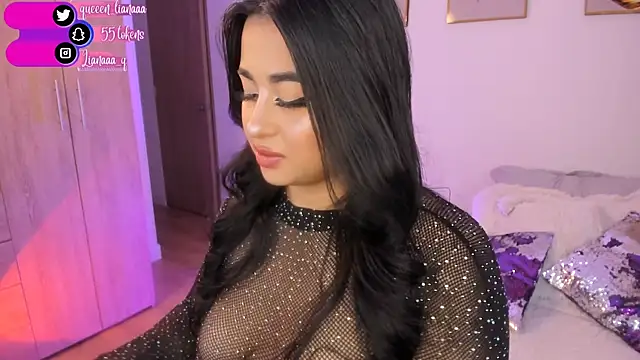 Snapshot of Queen_liana chatting on 01/09/25, 05:23 Queen liana online show from 01/09/25, 05:23