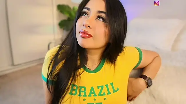 Queen liana online show from 02/19/26, 07:05