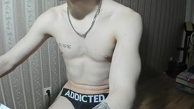 Snapshot of IncredibleGuyy chatting on 02/18/25, 10:36 IncredibleGuyy online show from 02/18/25, 10:36