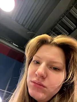 Snapshot of MaryHiggins chatting on 01/11/26, 02:24 MaryHiggins online show from 01/11/26, 02:24