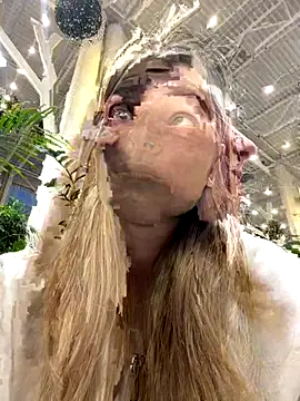 MaryHiggins online show from 12/20/25, 12:52