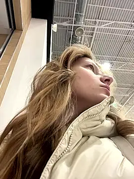 Snapshot of MaryHiggins chatting on 01/16/26, 01:59 MaryHiggins online show from 01/16/26, 01:59