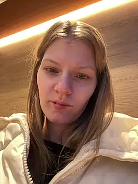 Snapshot of MaryHiggins chatting on 01/15/26, 06:50 MaryHiggins online show from 01/15/26, 06:50