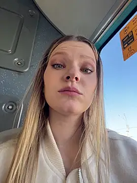 MaryHiggins online show from 04/11/26, 01:37