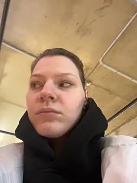 MaryHiggins online show from 11/08/25, 01:25