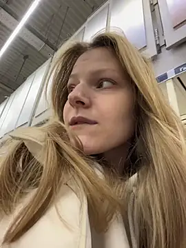 Snapshot of MaryHiggins chatting on 02/19/26, 01:30 MaryHiggins online show from 02/19/26, 01:30