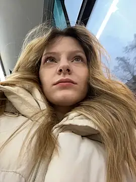 MaryHiggins online show from 11/11/25, 01:39