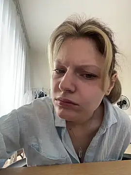 Snapshot of MaryHiggins chatting on 07/10/26, 11:10 MaryHiggins online show from 07/10/26, 11:10
