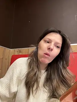 MaryHiggins online show from 11/28/25, 08:47