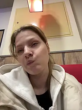 Snapshot of MaryHiggins chatting on 01/31/26, 07:12 MaryHiggins online show from 01/31/26, 07:12