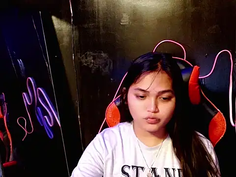 EmpressYna online show from 05/06/26, 03:16