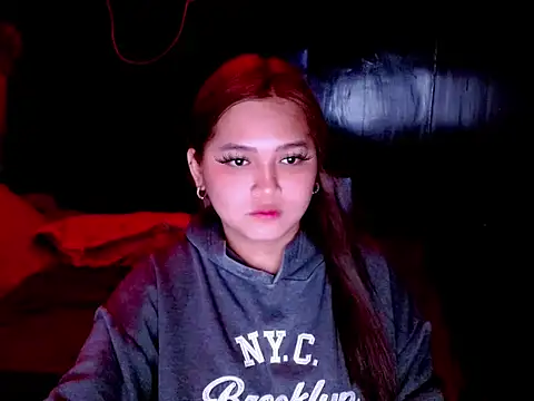 EmpressYna online show from 06/15/26, 05:29