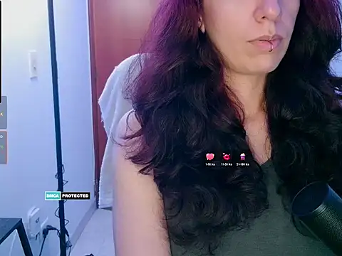 Snapshot of thecherry_Paulette chatting on 12/04/25, 12:09 thecherry Paulette online show from 12/04/25, 12:09