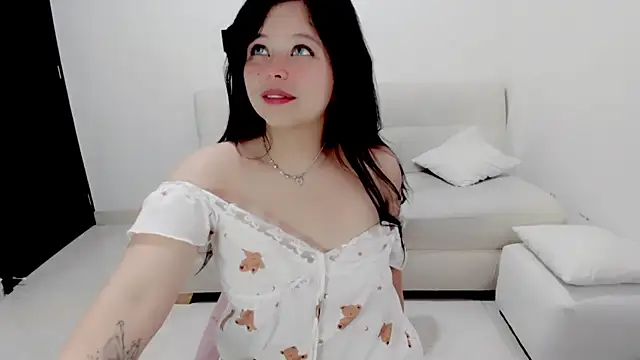 ariakyubi online show from 10/17/25, 03:43