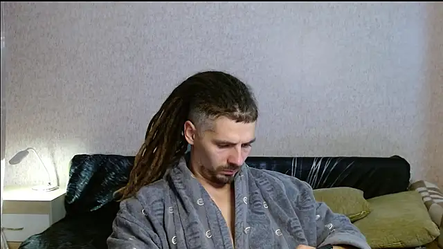 Aestheticguy101 online show from 10/29/25, 05:23