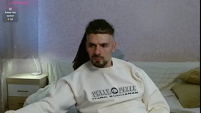 Aestheticguy101 online show from 10/17/25, 12:40