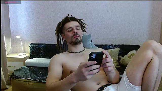 Aestheticguy101 online show from 04/12/26, 09:56