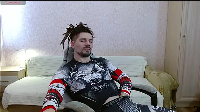 Aestheticguy101 online show from 04/04/26, 10:33