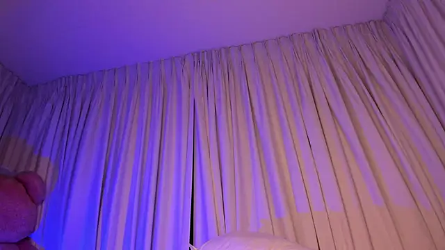 soyccherry  online show from 02/18/25, 04:04