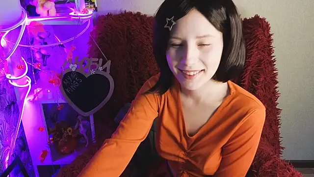 sarakaell online show from 10/25/25, 02:22