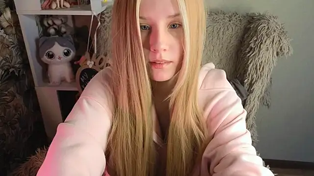 sarakaell online show from 05/13/26, 01:45