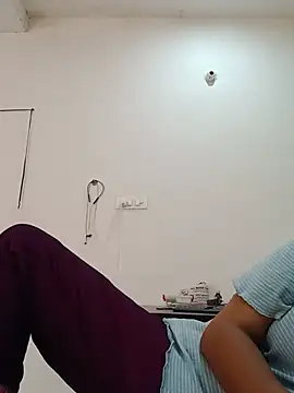 Ipsita-bold online show from 05/21/26, 06:44