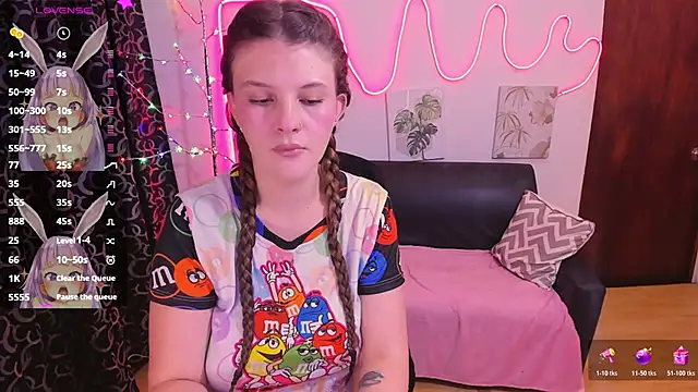 MillySandlerr online show from 12/21/25, 01:46