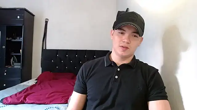 suckmydickbitch97 online show from 10/02/25, 11:35