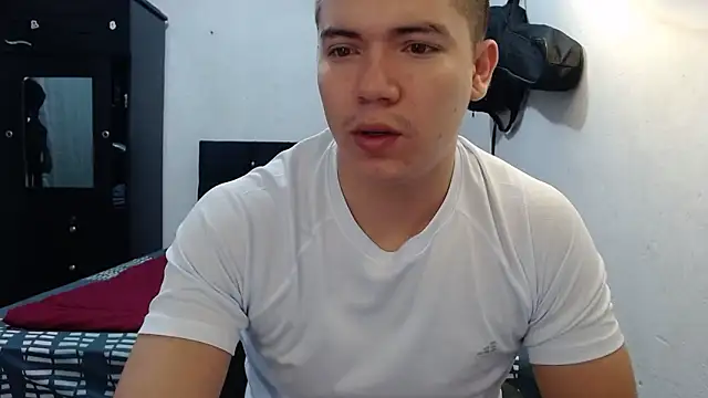 Snapshot of suckmydickbitch97 chatting on 02/10/26, 11:53 suckmydickbitch97 online show from 02/10/26, 11:53