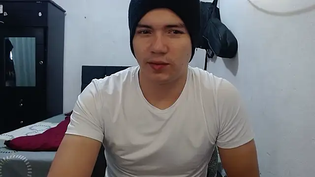 suckmydickbitch97 online show from 12/14/25, 12:22