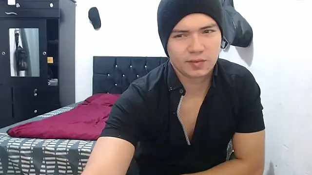 suckmydickbitch97 online show from 12/01/25, 12:50