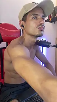 diego latino online show from 10/10/25, 09:37
