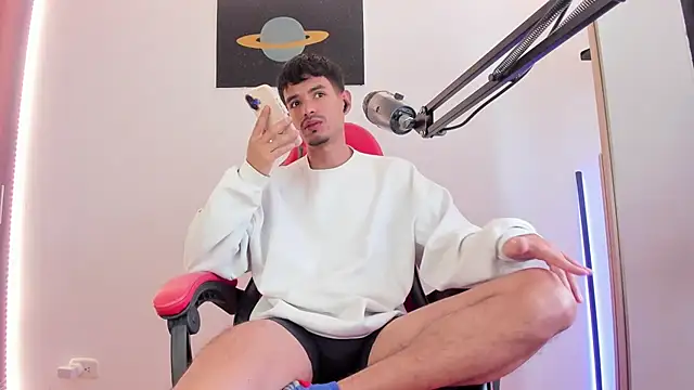 diego latino online show from 09/14/25, 08:31