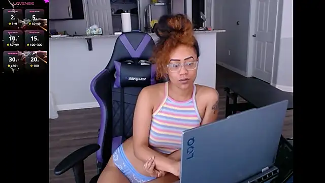 Snapshot of RylHoneyy chatting on 07/06/26, 08:11 RylHoneyy online show from 07/06/26, 08:11