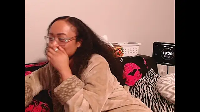 RylHoneyy online show from 02/20/26, 06:19