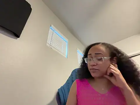 RylHoneyy online show from 02/10/26, 12:53