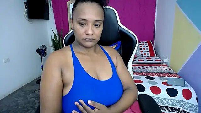 marysol83 online show from 02/14/25, 12:41