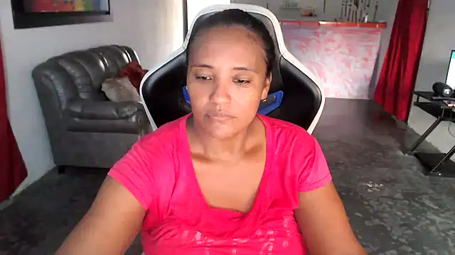 Snapshot of marysol83 chatting on 01/17/26, 10:24 marysol83 online show from 01/17/26, 10:24