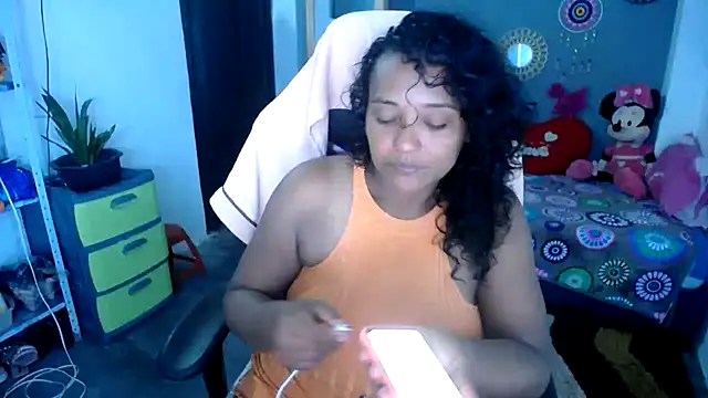 Snapshot of marysol83 chatting on 03/06/26, 03:01 marysol83 online show from 03/06/26, 03:01