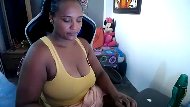 Snapshot of marysol83 chatting on 03/08/26, 04:54 marysol83 online show from 03/08/26, 04:54