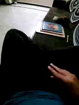 Snapshot of vansh1802 chatting on 01/17/25, 06:33 vansh1802 online show from 01/17/25, 06:33