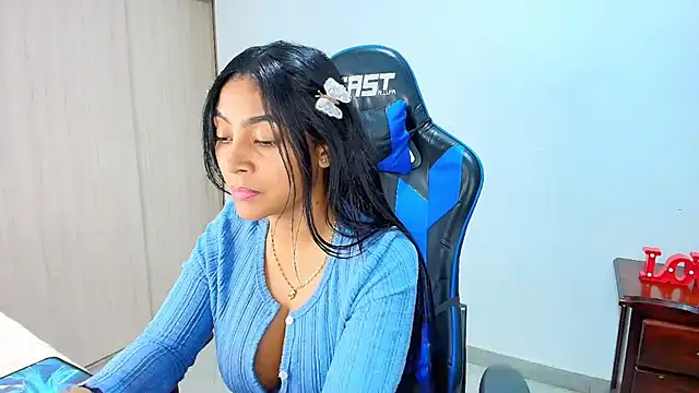 sophiax-x online show from 10/21/25, 01:27