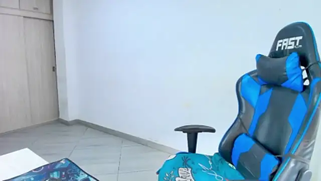 sophiax-x online show from 02/19/26, 04:37