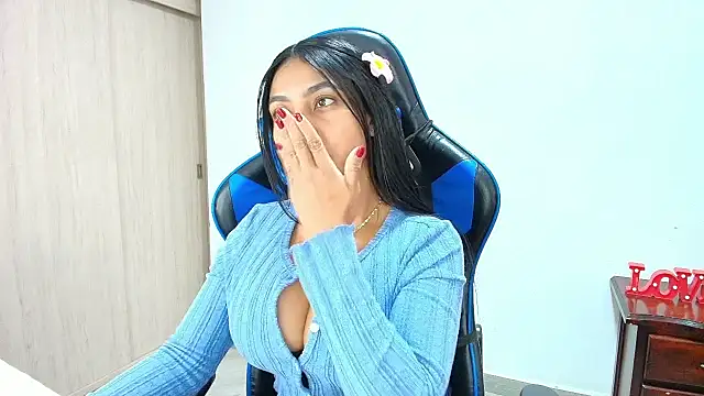 sophiax-x online show from 10/10/25, 07:47