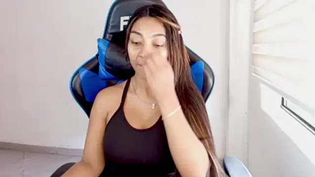 sophiax-x online show from 07/08/26, 04:29